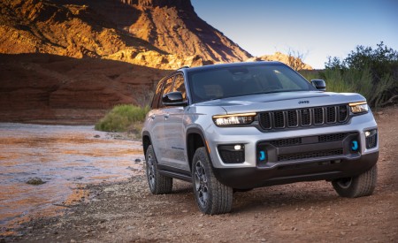 2022 Jeep Grand Cherokee Trailhawk 4xe Front Wallpapers 450x275 (9)