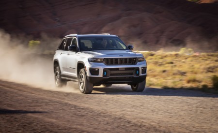 2022 Jeep Grand Cherokee Trailhawk 4xe Front Wallpapers 450x275 (11)