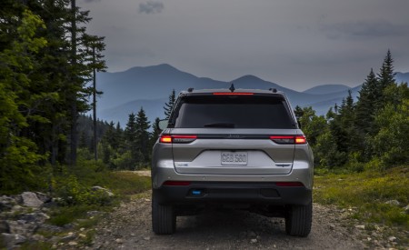 2022 Jeep Grand Cherokee Trailhawk 4xe Off-Road Wallpapers 450x275 (26)