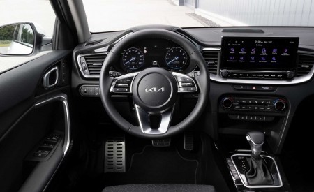 2022 Kia Ceed SW Interior Wallpapers 450x275 (16)