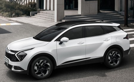 2022 Kia Sportage Front Three-Quarter Wallpapers 450x275 (4)