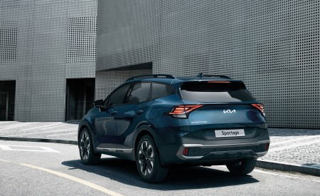 2022 Kia Sportage Rear Three-Quarter Wallpapers 450x275 (3)