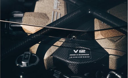 2022 Lamborghini Aventador LP 780-4 Ultimae Engine Wallpapers 450x275 (36)