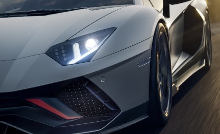 2022 Lamborghini Aventador LP 780-4 Ultimae Headlight Wallpapers 450x275 (49)