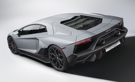 2022 Lamborghini Aventador LP 780-4 Ultimae Rear Three-Quarter Wallpapers 450x275 (58)