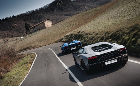 2022 Lamborghini Aventador LP 780-4 Ultimae Rear Wallpapers 450x275 (9)