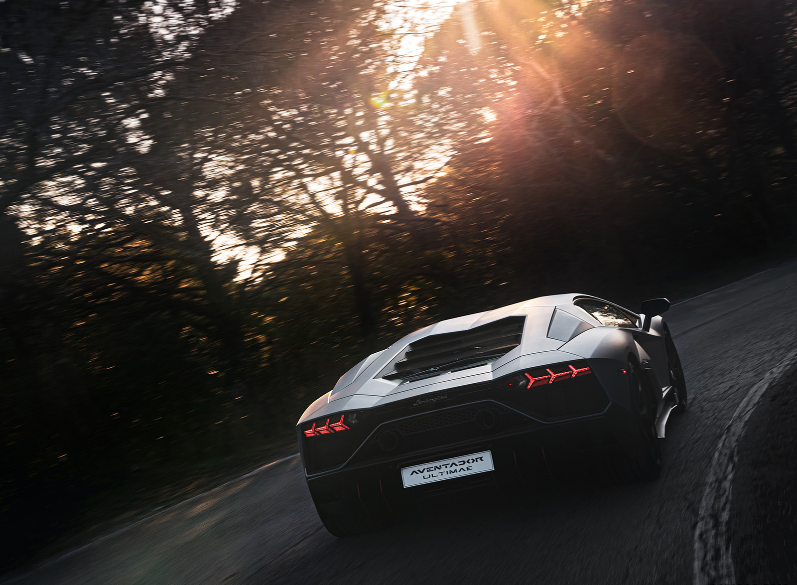 2022 Lamborghini Aventador LP 780-4 Ultimae Rear Wallpapers (15)