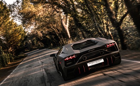 2022 Lamborghini Aventador LP 780-4 Ultimae Rear Wallpapers 450x275 (16)