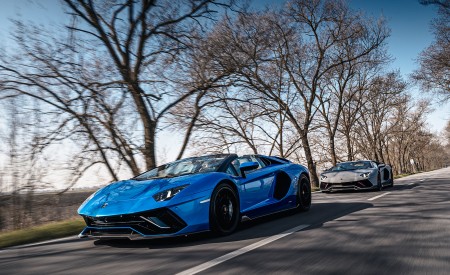 2022 Lamborghini Aventador LP 780-4 Ultimae Roadster Front Three-Quarter Wallpapers 450x275 (20)