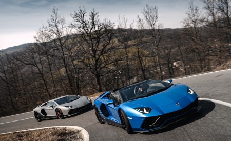 2022 Lamborghini Aventador LP 780-4 Ultimae Roadster Front Three-Quarter Wallpapers 450x275 (21)