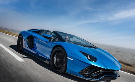 2022 Lamborghini Aventador LP 780-4 Ultimae Roadster Front Three-Quarter Wallpapers 450x275 (7)