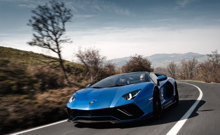 2022 Lamborghini Aventador LP 780-4 Ultimae Roadster Front Wallpapers 450x275 (11)