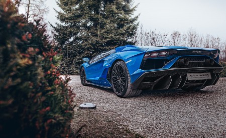 2022 Lamborghini Aventador LP 780-4 Ultimae Roadster Rear Three-Quarter Wallpapers 450x275 (26)