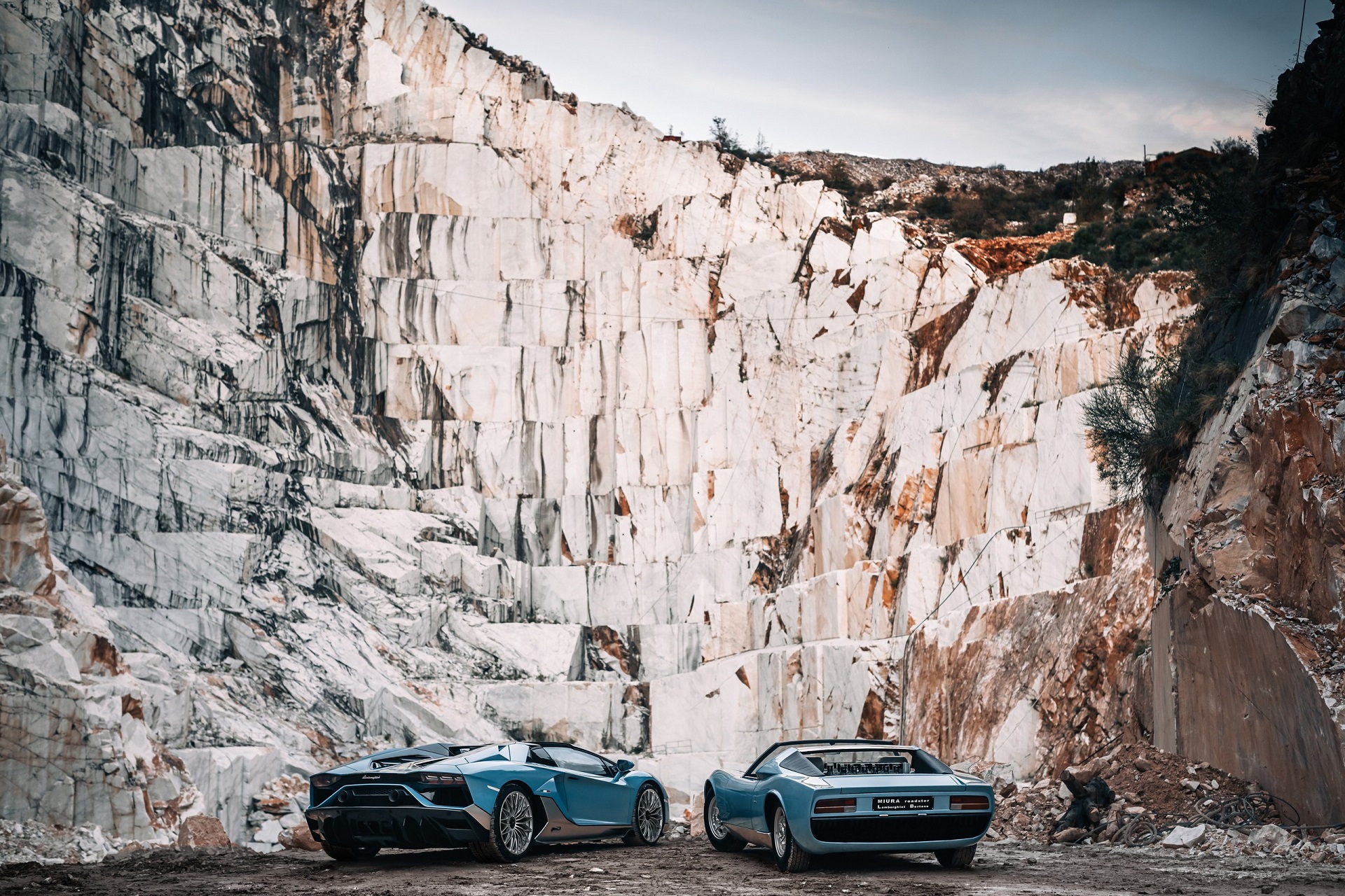 2022 Lamborghini Aventador LP 780-4 Ultimae Roadster Rear Three-Quarter Wallpapers (5)