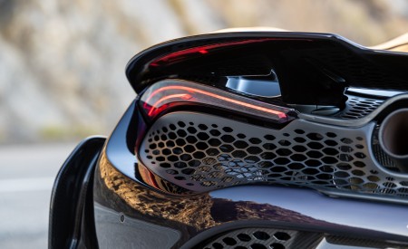 2022 McLaren 765LT Spider Tail Light Wallpapers 450x275 (26)