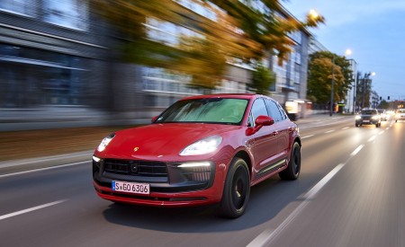 2022 Porsche Macan GTS (Color: Carmine Red) Front Three-Quarter Wallpapers 450x275 (2)
