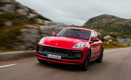 2022 Porsche Macan GTS (Color: Carmine Red) Front Wallpapers 450x275 (64)