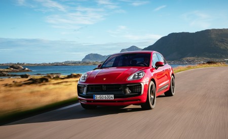 2022 Porsche Macan GTS (Color: Carmine Red) Front Wallpapers 450x275 (50)