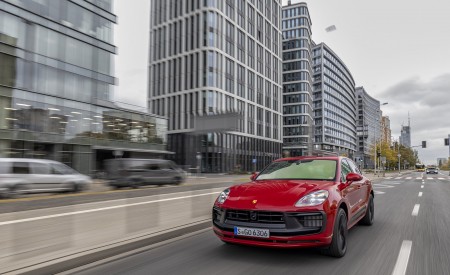 2022 Porsche Macan GTS (Color: Carmine Red) Front Wallpapers 450x275 (20)