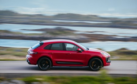 2022 Porsche Macan GTS (Color: Carmine Red) Side Wallpapers 450x275 (59)