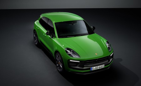 2022 Porsche Macan GTS with Sport Package Front Three-Quarter Wallpapers 450x275 (214)