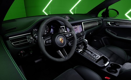 2022 Porsche Macan GTS with Sport Package Interior Detail Wallpapers 450x275 (211)