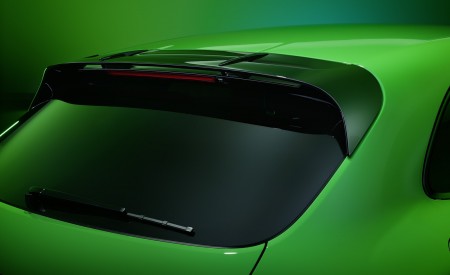 2022 Porsche Macan GTS with Sport Package Spoiler Wallpapers 450x275 (206)