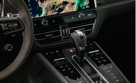2022 Porsche Macan GTS with Sport package (Color: Python Green) Central Console Wallpapers 450x275 (176)
