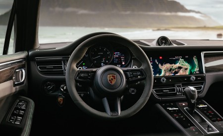 2022 Porsche Macan GTS with Sport package (Color: Python Green) Interior Cockpit Wallpapers 450x275 (173)