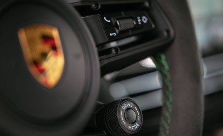 2022 Porsche Macan GTS with Sport package (Color: Python Green) Interior Steering Wheel Wallpapers 450x275 (170)