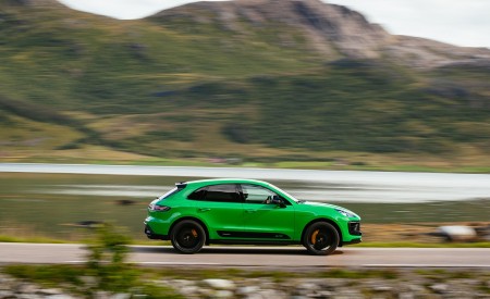 2022 Porsche Macan GTS with Sport package (Color: Python Green) Side Wallpapers 450x275 (117)