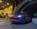 2022 Porsche Macan S (Color: Papaya Metallic) Front Three-Quarter Wallpapers 150x120 (29)