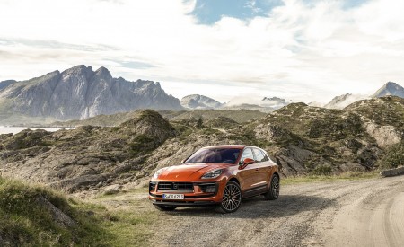 2022 Porsche Macan S (Color: Papaya Metallic) Front Three-Quarter Wallpapers 450x275 (128)