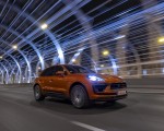 2022 Porsche Macan S (Color: Papaya Metallic) Front Three-Quarter Wallpapers  150x120 (25)