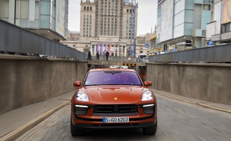 2022 Porsche Macan S (Color: Papaya Metallic) Front Wallpapers 450x275 (66)