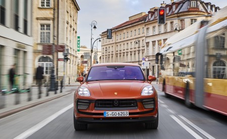 2022 Porsche Macan S (Color: Papaya Metallic) Front Wallpapers 450x275 (54)