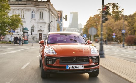 2022 Porsche Macan S (Color: Papaya Metallic) Front Wallpapers 450x275 (55)