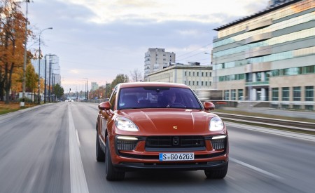 2022 Porsche Macan S (Color: Papaya Metallic) Front Wallpapers  450x275 (47)
