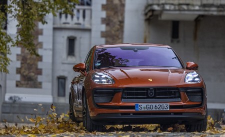 2022 Porsche Macan S (Color: Papaya Metallic) Front Wallpapers 450x275 (76)