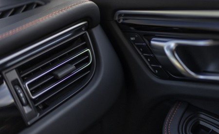 2022 Porsche Macan S (Color: Papaya Metallic) Interior Detail Wallpapers 450x275 (104)