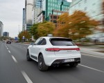 2022 Porsche Macan S (Color: White) Rear Three-Quarter Wallpapers 150x120 (8)