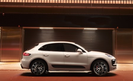 2022 Porsche Macan S (Color: White) Side Wallpapers 450x275 (17)