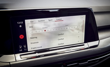 2022 Volkswagen Golf GTI (US-Spec) Central Console Wallpapers  450x275 (51)