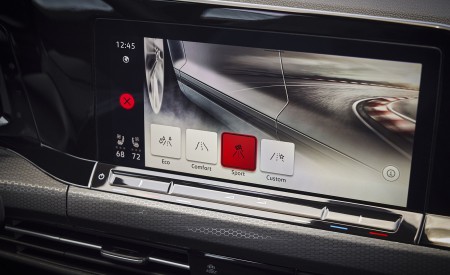 2022 Volkswagen Golf GTI (US-Spec) Central Console Wallpapers 450x275 (53)