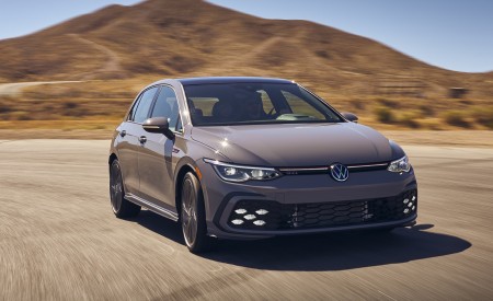 2022 Volkswagen Golf GTI (US-Spec) Front Wallpapers 450x275 (18)