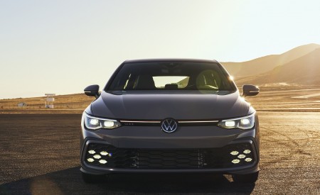 2022 Volkswagen Golf GTI (US-Spec) Front Wallpapers 450x275 (34)