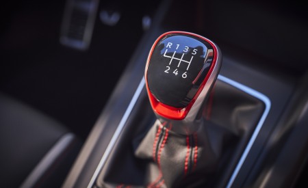 2022 Volkswagen Golf GTI (US-Spec) Interior Detail Wallpapers 450x275 (116)