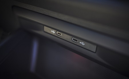 2022 Volkswagen Golf GTI (US-Spec) Interior Detail Wallpapers 450x275 (62)