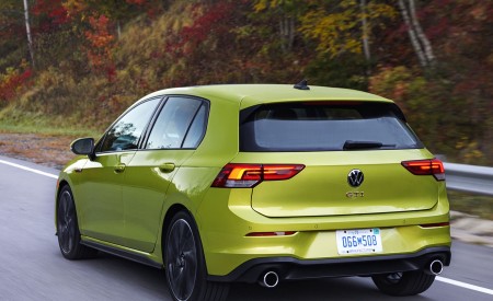 2022 Volkswagen Golf GTI (US-Spec) Rear Three-Quarter Wallpapers 450x275 (73)