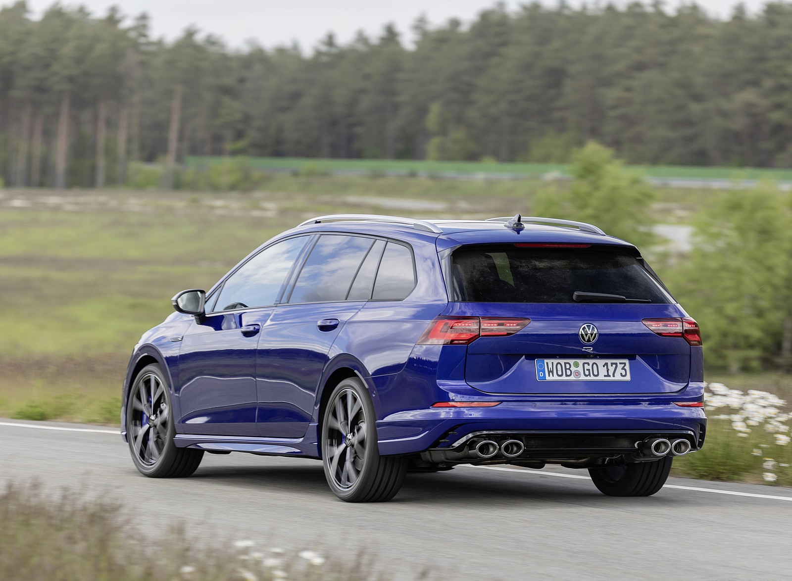 2022 Volkswagen Golf R Estate Rear Three-Quarter Wallpapers (4)
